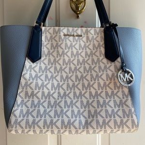 MK purse